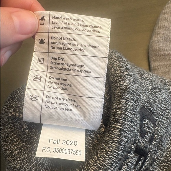 Two Carhartt Beanie Hats Crossfit Knoxville Embroidered Logo NWOT Gray - Picture 8 of 8